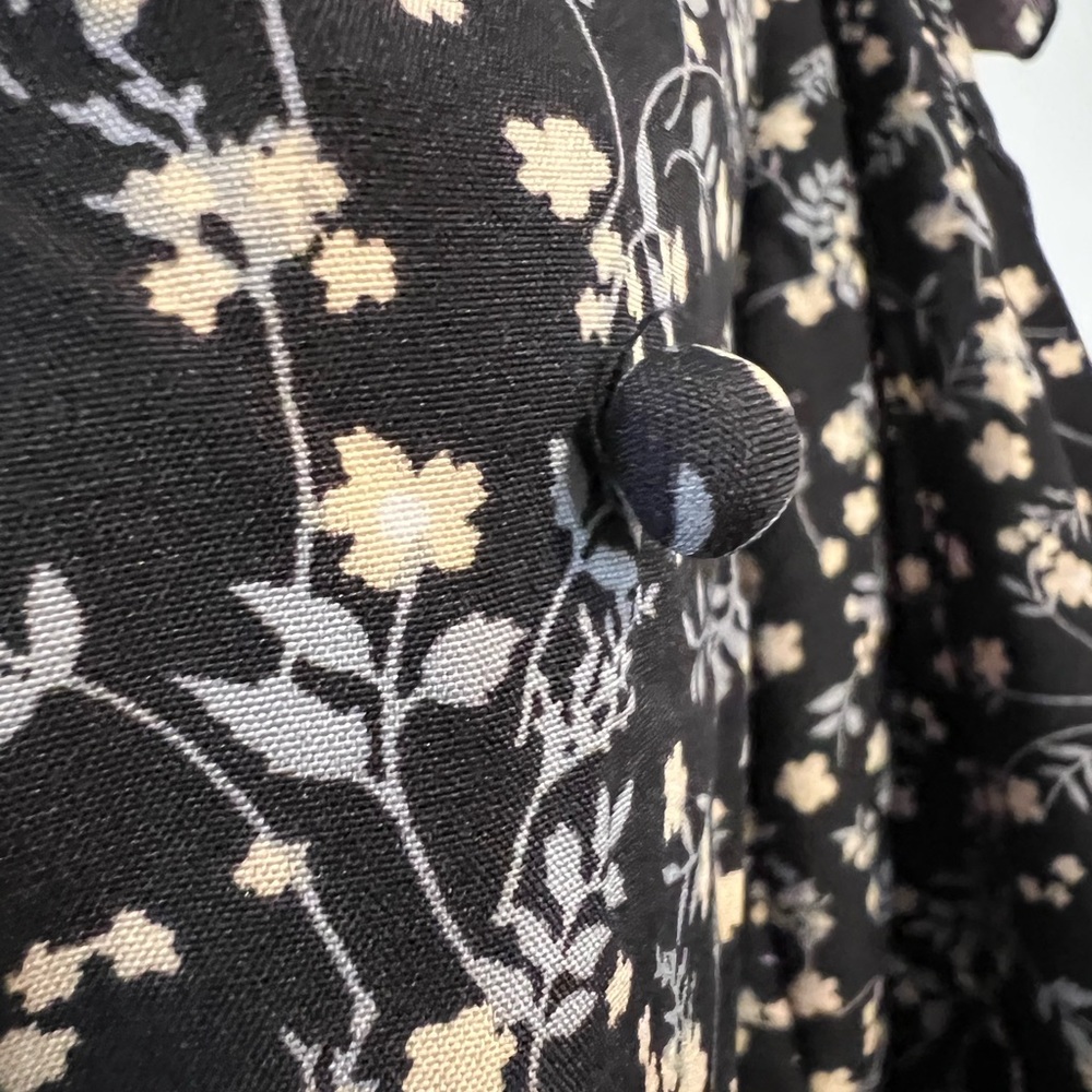 🆕 FLORAL RUFFLE SLEEVE DRESS - Picture 4 of 4